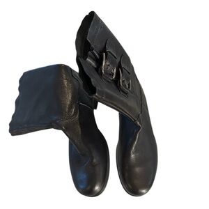 Ecco boots . New black